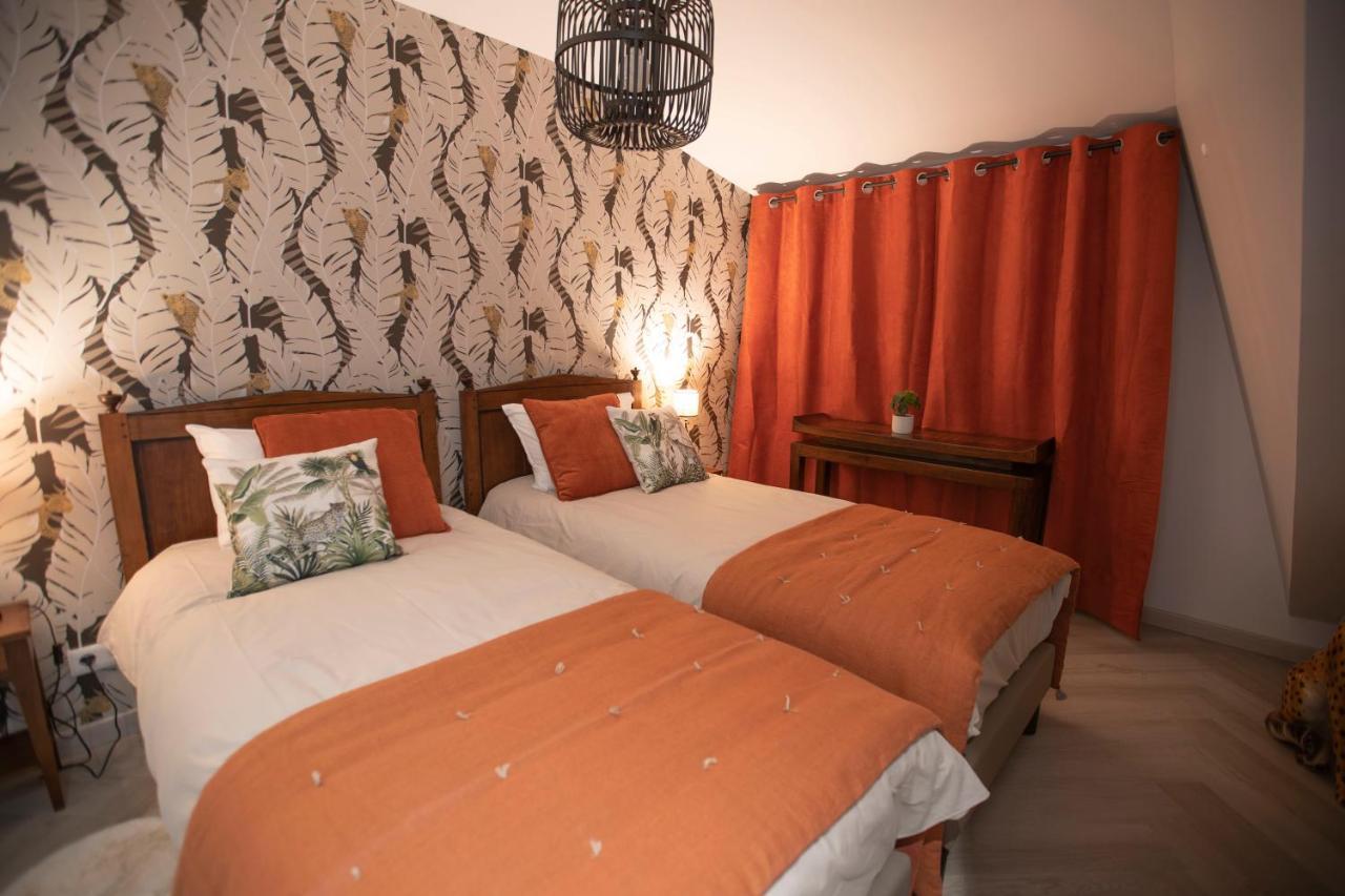 Chambre Jungle Dans Maison D'Hote "Le Petit Clouet"- Рошкорбон Екстер'єр фото